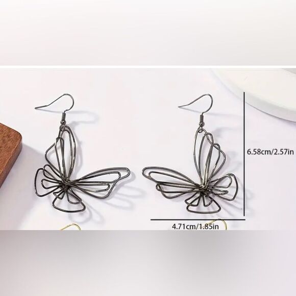 Butterfly Metal Wires Wrapped Dangle Earrings NWT - Picture 5 of 5